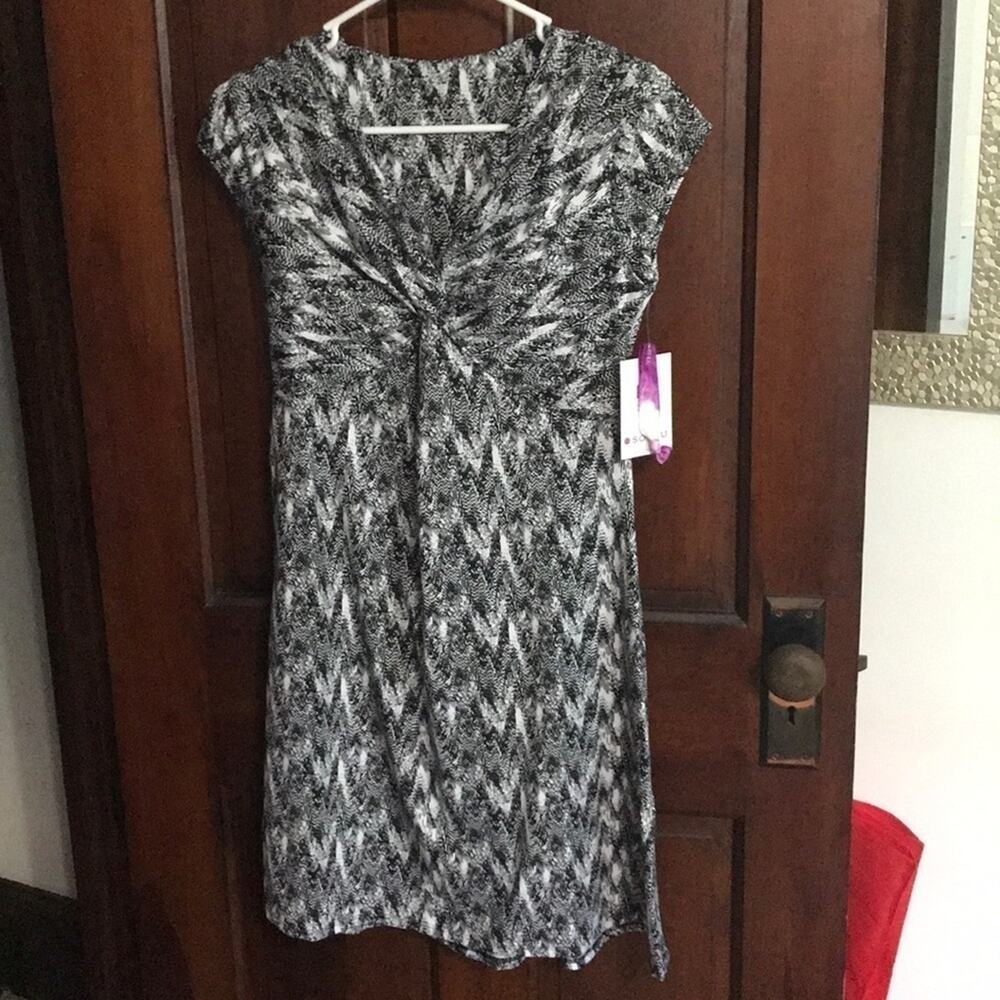 NWT SOYBU Patterned Dress - Picture 3 of 12
